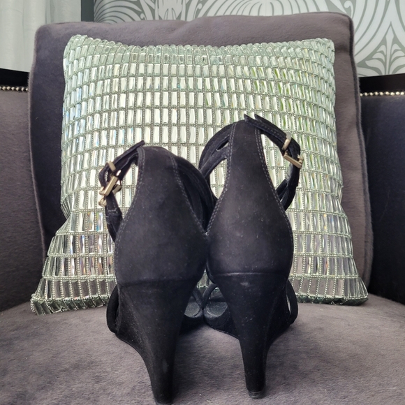 Sexy Strappy Black Wedges by Brain Atwood - Picture 3 of 5